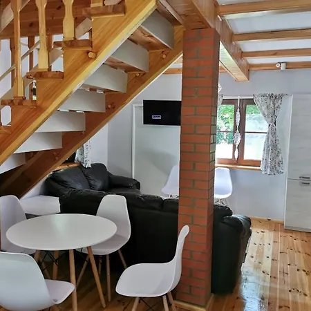 House Narty